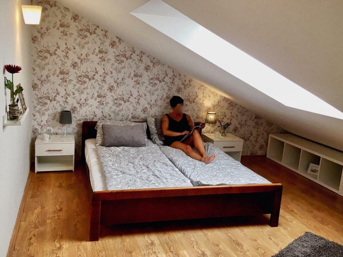 Sunset Hill Apartment Zara Esterno foto