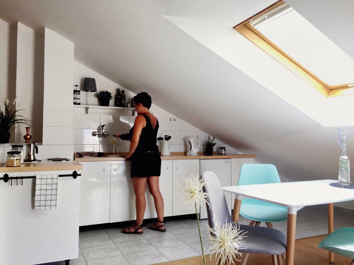 Sunset Hill Apartment Zara Esterno foto